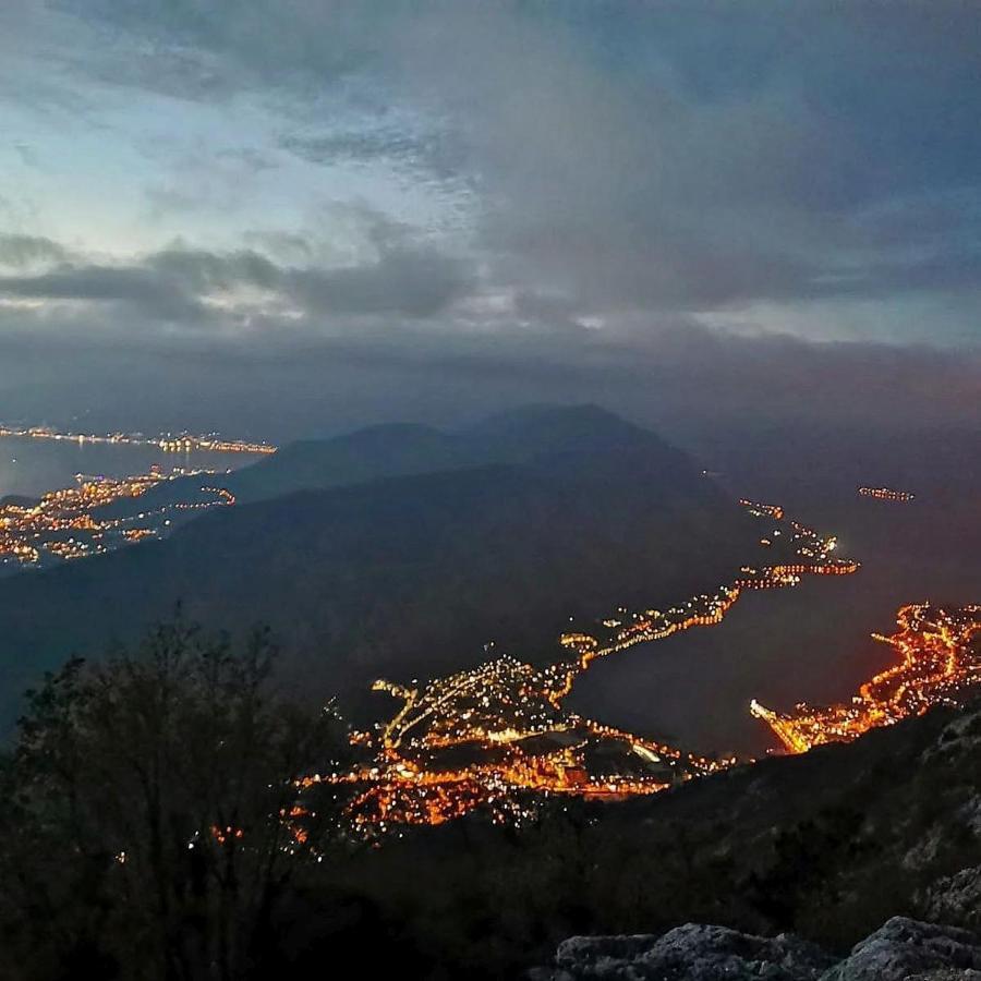 Old Town Boskovic Apartment Kotor Zewnętrze zdjęcie